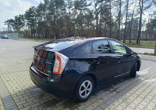 Toyota Prius cena 38500 przebieg: 192000, rok produkcji 2012 z Warszawa małe 46